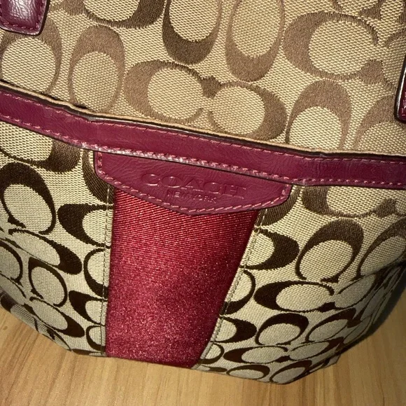 Coach Tan Signature Canvas Tote 💕with Burgundy Leather Accents Y2K Bag - Picture 2 of 7